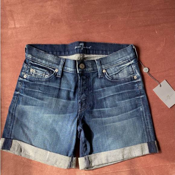 7 For All Mankind low rise roll shorts, size 24--NWT - Picture 9 of 10